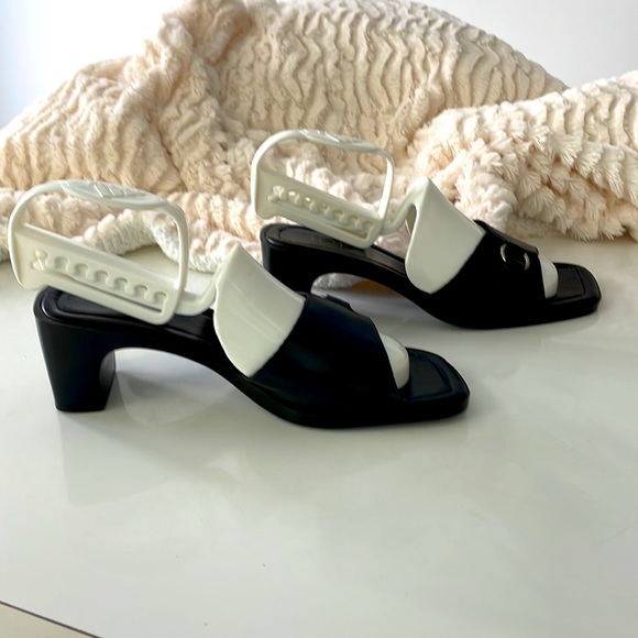 IDEA Ladies Open Toe Mules. Black Sandals. Wider Heel. Size 8. - Picture 3 of 14